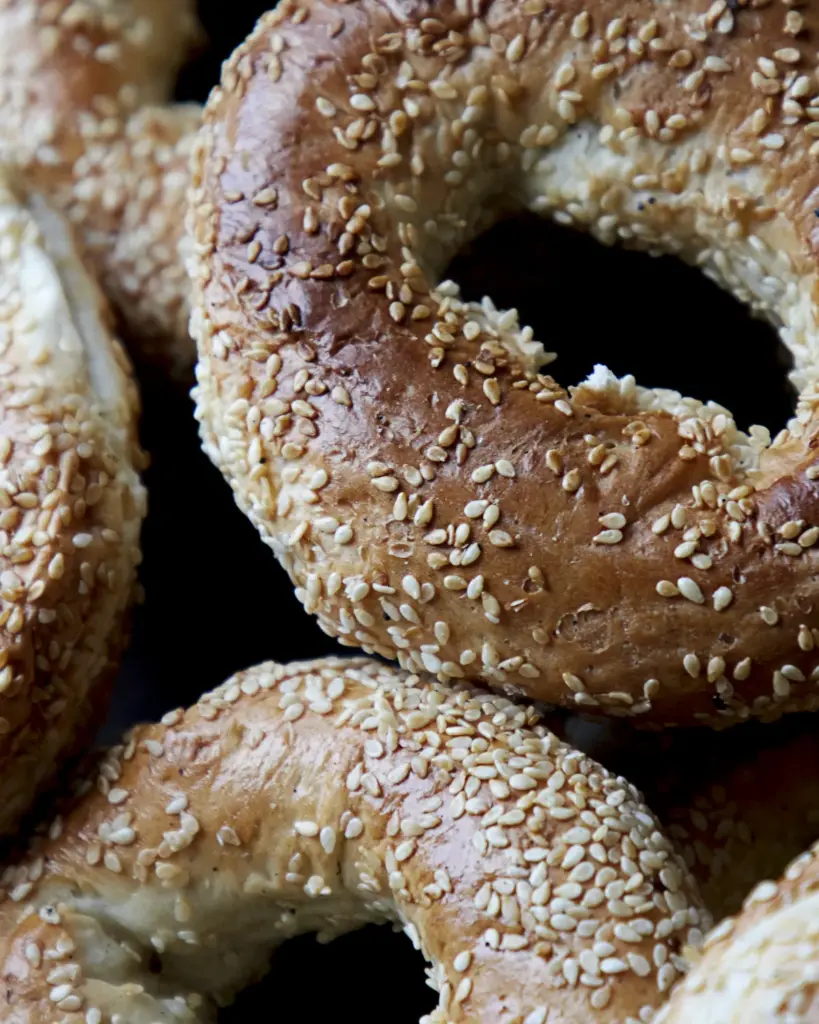 Sesame bagels, close